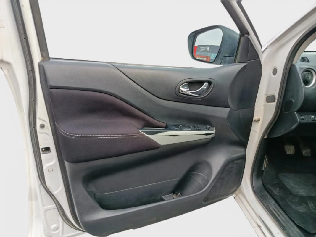 NISSAN Navara 4WD 2.3 dCi 160cv Acenta.
