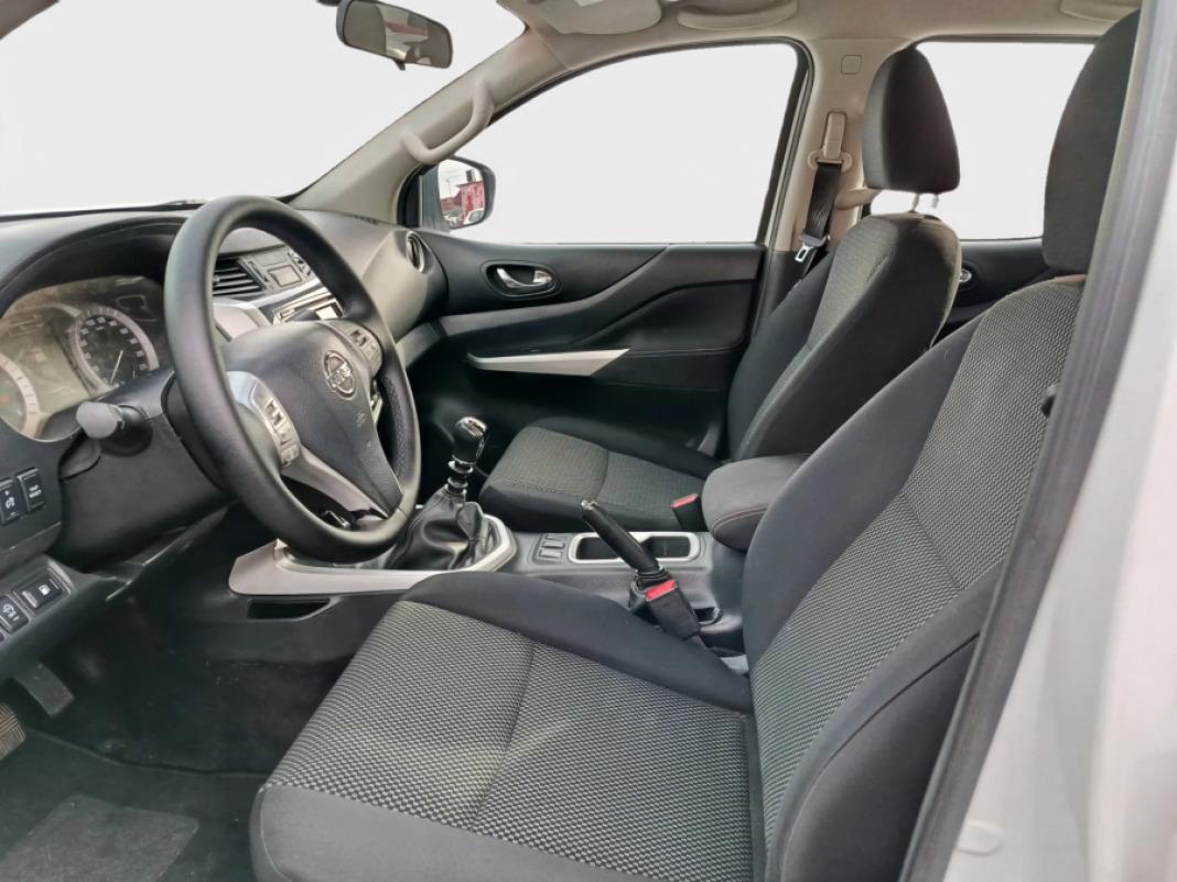NISSAN Navara 4WD 2.3 dCi 160cv Acenta.