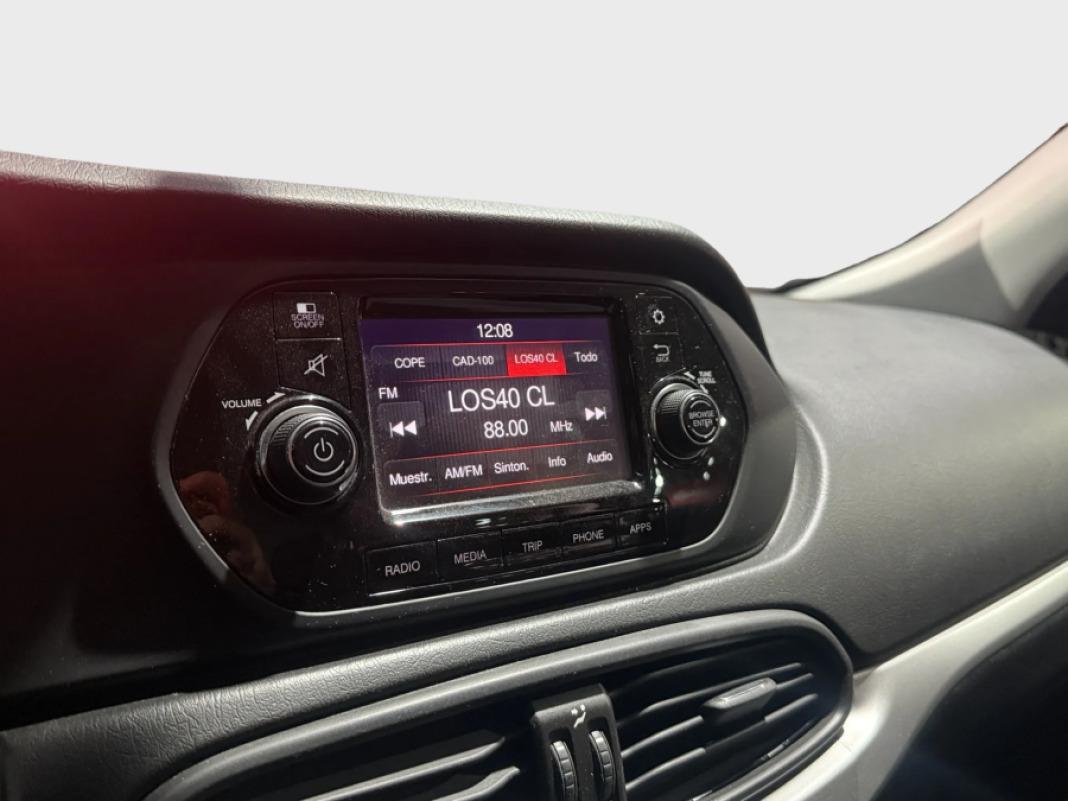 Fiat Tipo 1.4 16v Lounge 70kW 95CV gasolina 5P