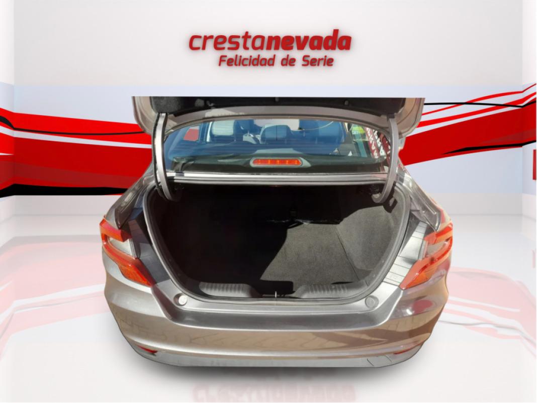 Fiat Tipo 1.4 16v Lounge 70kW 95CV gasolina 5P