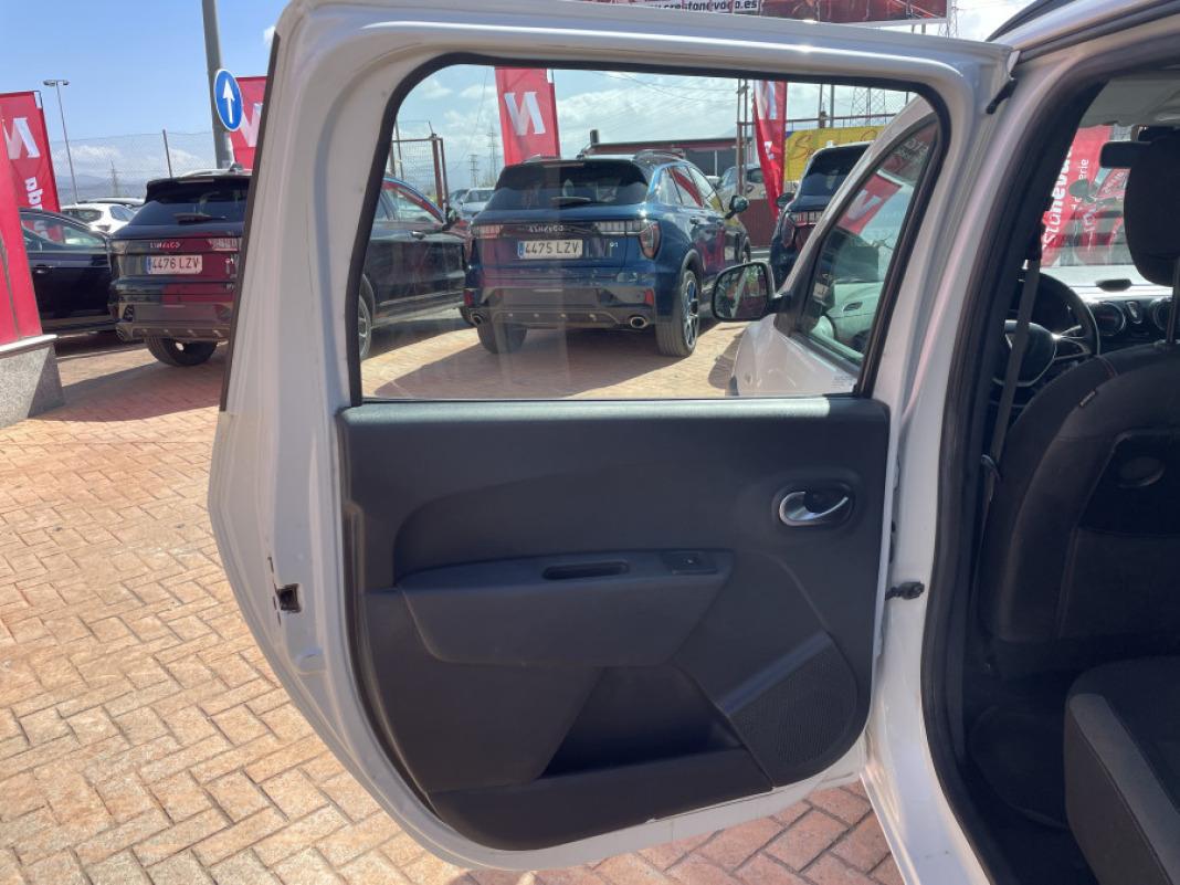 Dacia Lodgy SL Xplore Blue dCi 85kW 115CV 7Pl  18