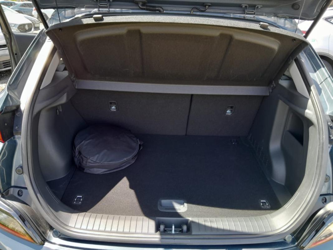 Hyundai Kona 100kW EV Maxx
