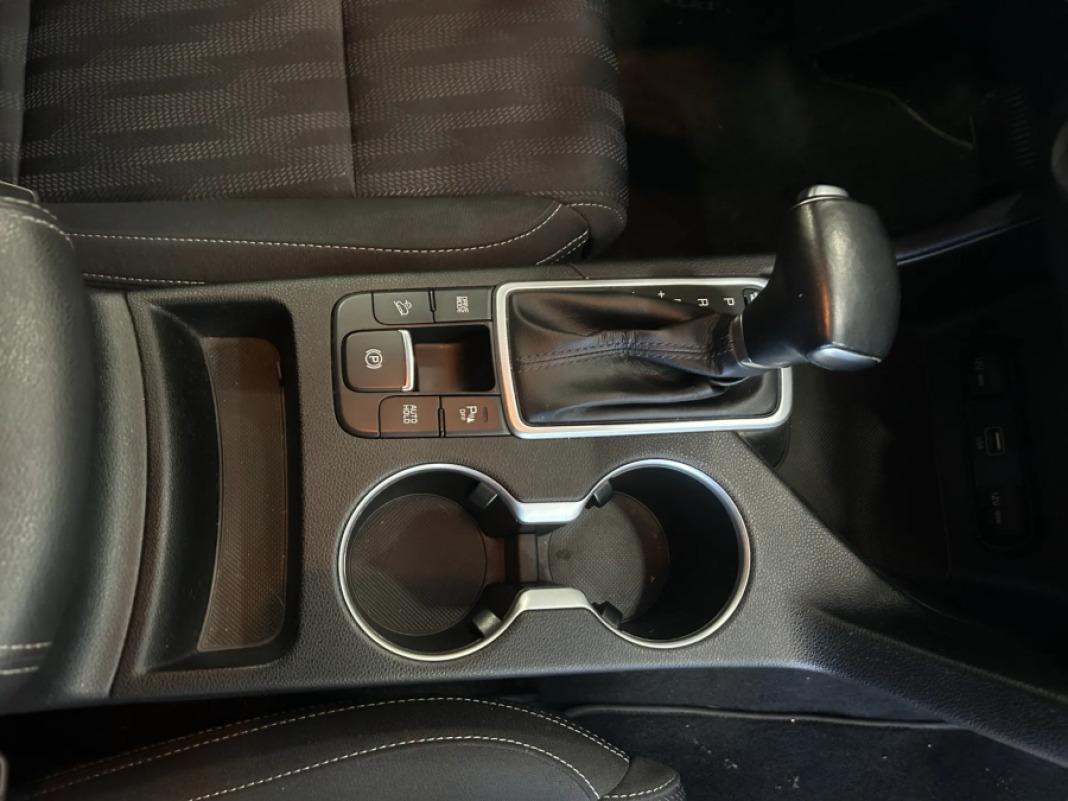 Kia Sportage 1.6 MHEV Drive 100kW 136CV 4x2