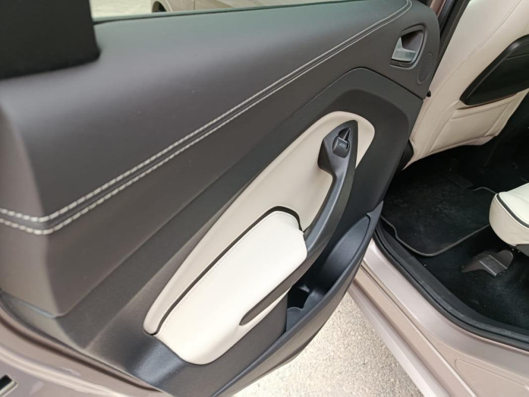 Ford Kuga 2.0 TDCi 132kW 4x4 ASS Vignale Powers.