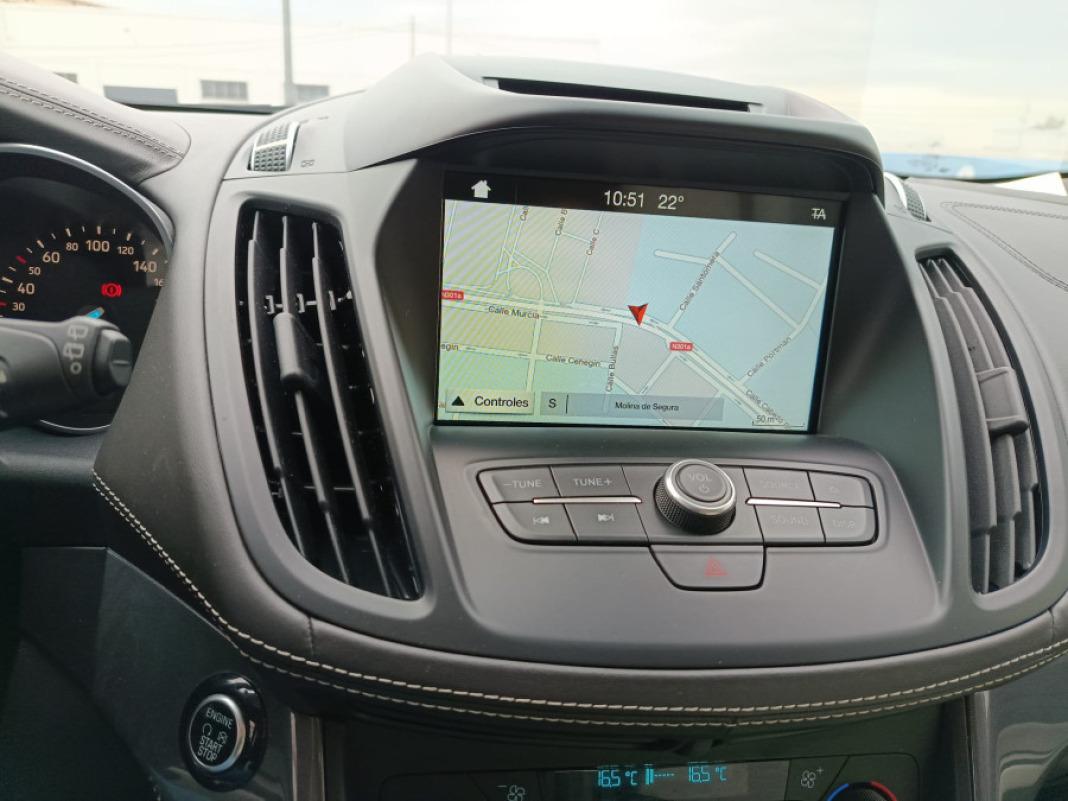 Ford Kuga 2.0 TDCi 132kW 4x4 ASS Vignale Powers.