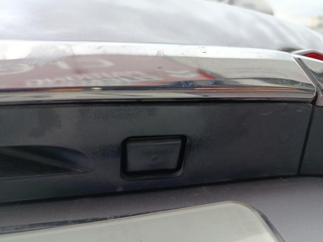 TOYOTA Corolla 1.8 125H ACTIVE TECH ECVT SEDAN