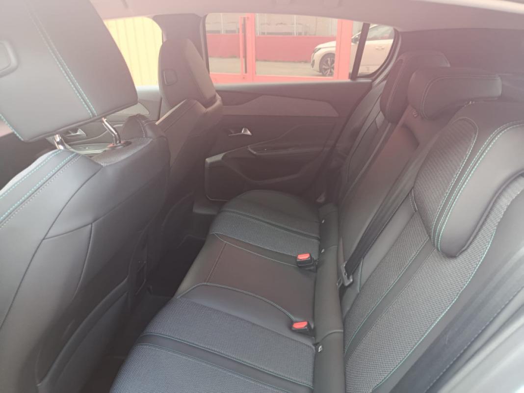 Peugeot 308 5P Allure Puretech 130 SS MAN