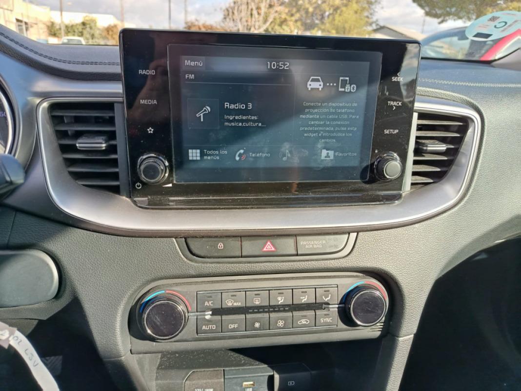 Kia Cee 1.0 TGDi 74kW 100CV Drive