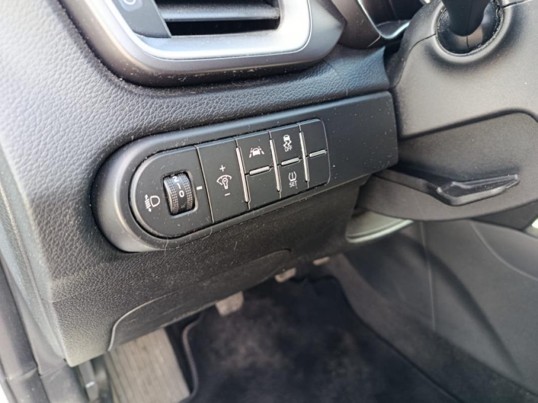 Kia Cee 1.0 TGDi 74kW 100CV Drive