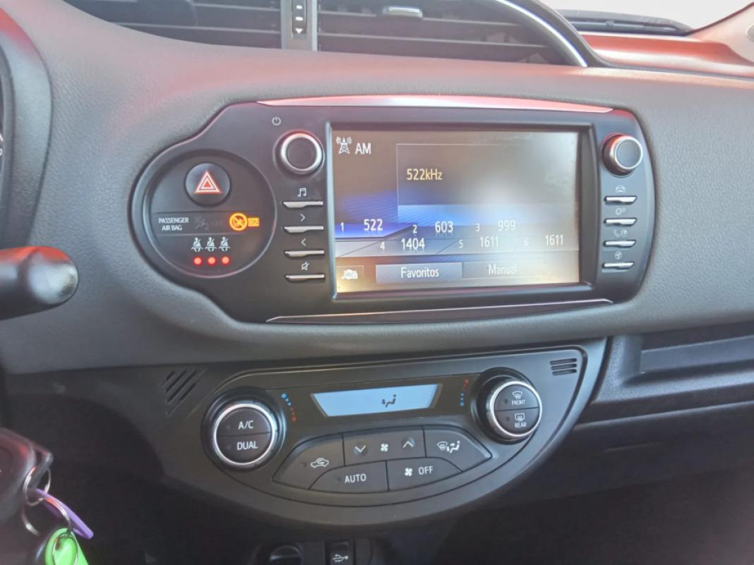 TOYOTA Yaris 1.5 Hybrid Active