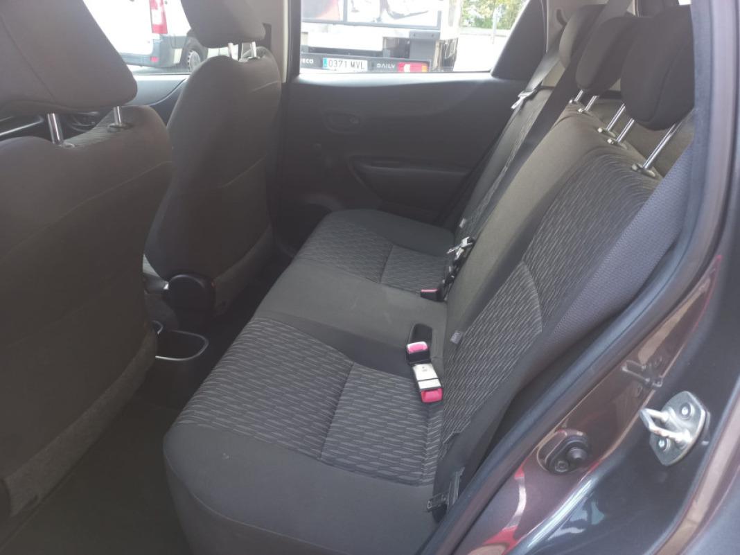 TOYOTA Yaris 70 LIVE