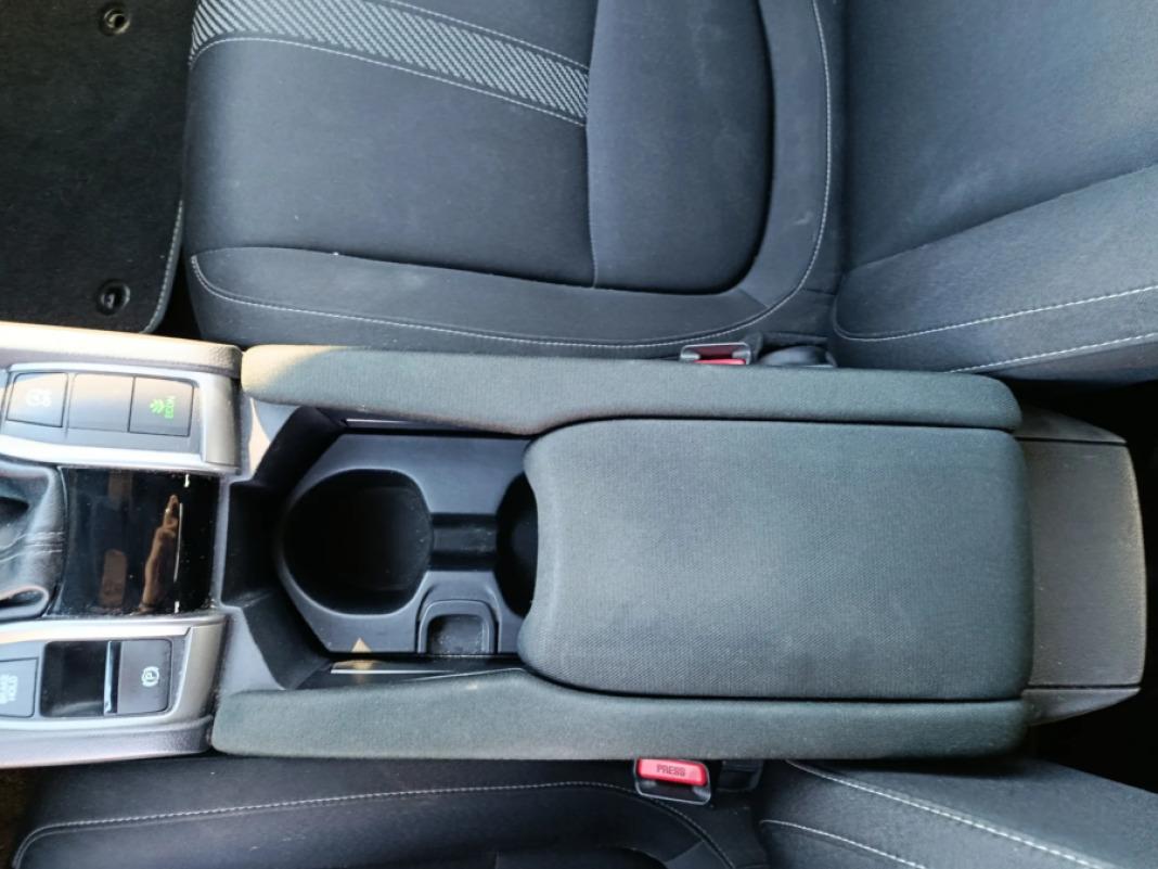 Honda Civic 1.0 IVTEC TURBO COMFORTSport Tourer Bose Edition dCi 130