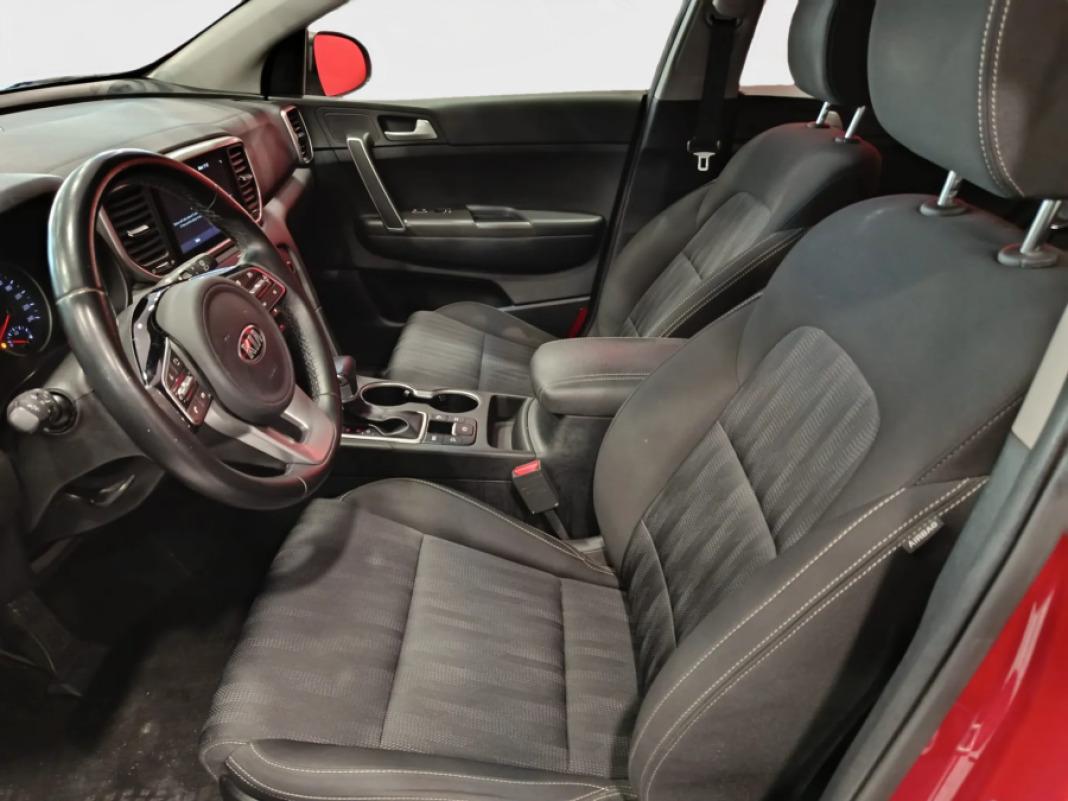 Kia Sportage 1.6 MHEV Business DCT 100kW 136CV 4X2