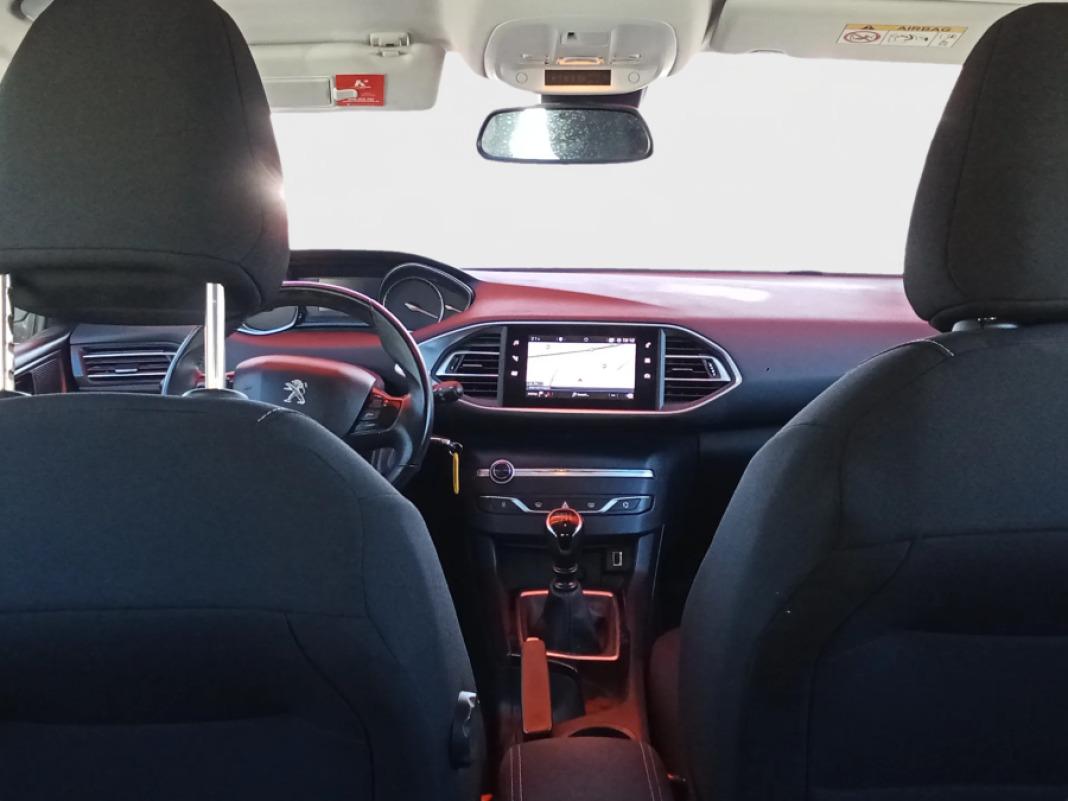 Peugeot 308 5p Active Pack BlueHDi 130 SS