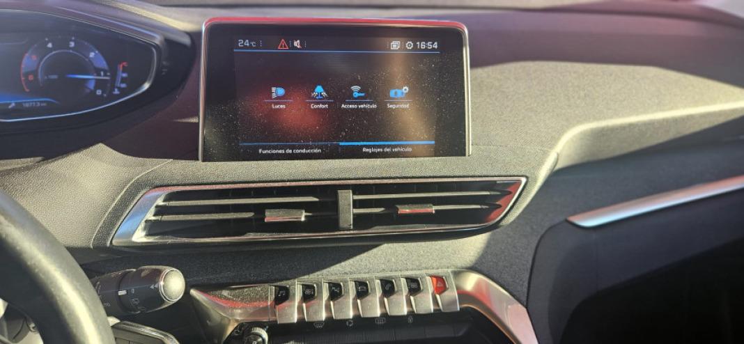 Peugeot 3008 1.5L BlueHDi 96kW 130CV SS Allure