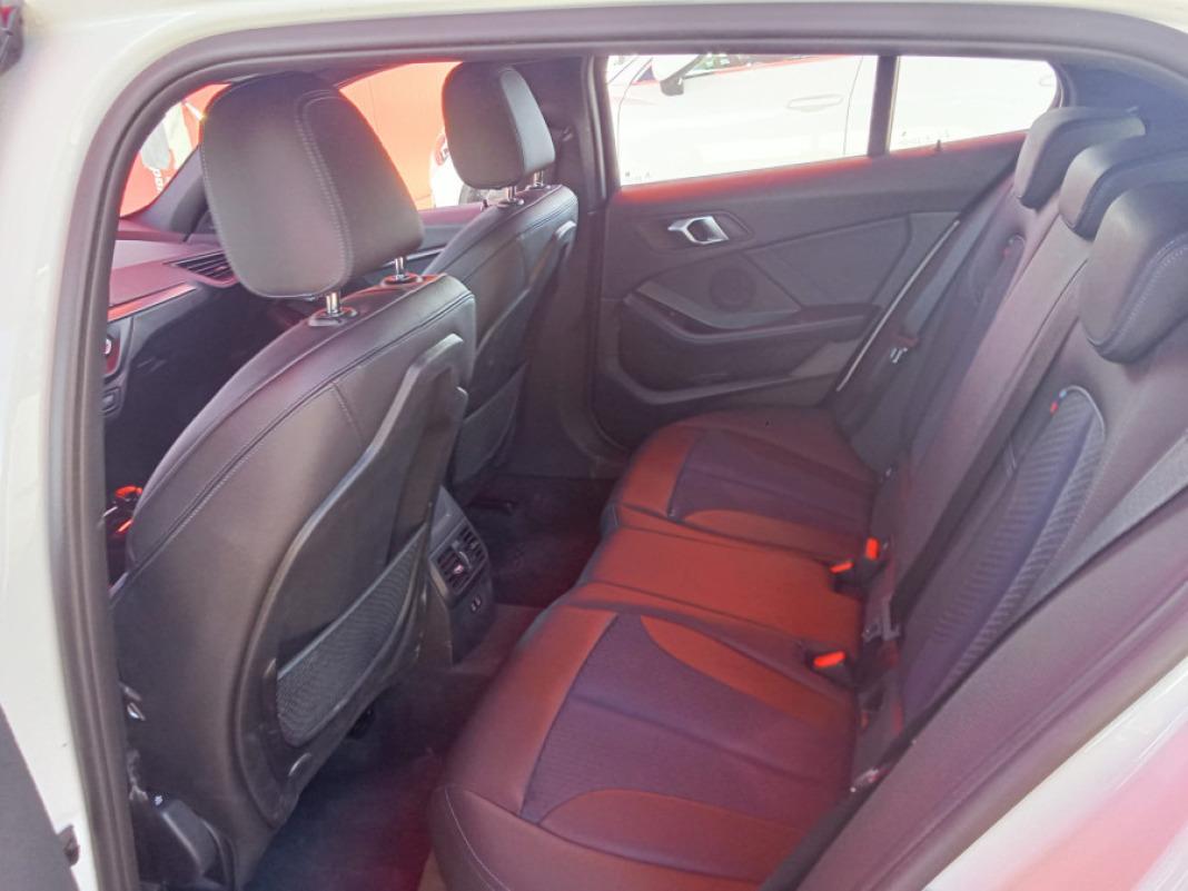 BMW Serie 1 118d M SPORT