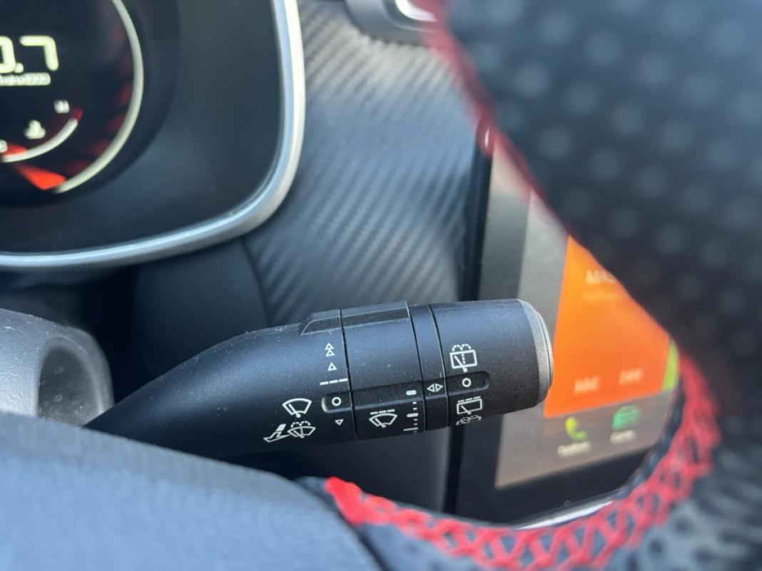 Mg Zs 1.5L MT 2WD LUX LHD 360 Camera DARK