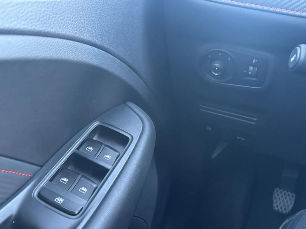 Mg Zs 1.5L MT 2WD LUX LHD 360 Camera DARK