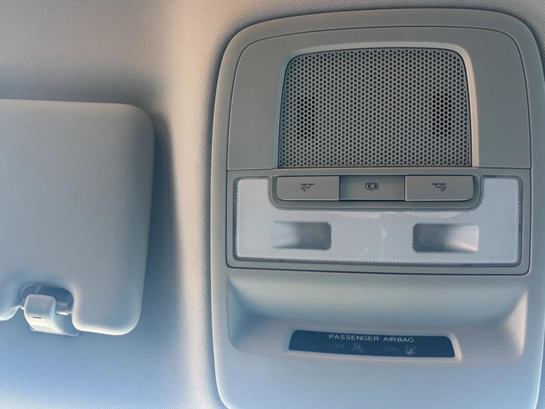 Mg Zs 1.5L MT 2WD LUX LHD 360 Camera DARK