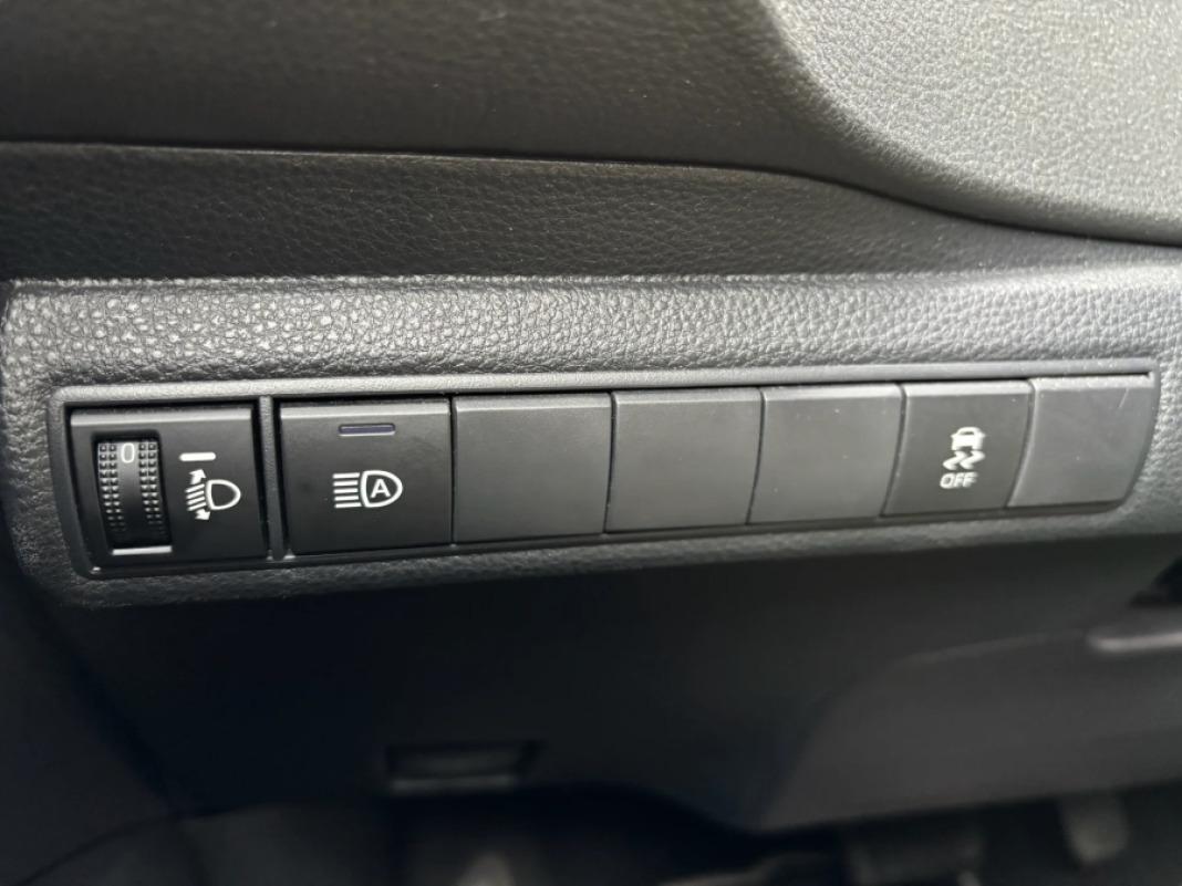 TOYOTA Corolla 2.0 180H FEEL ECVT