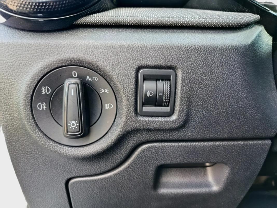 Skoda Fabia 1.0 MPI 59KW 80CV SelectionZen Blue dCi 110kW 150CV 4x4