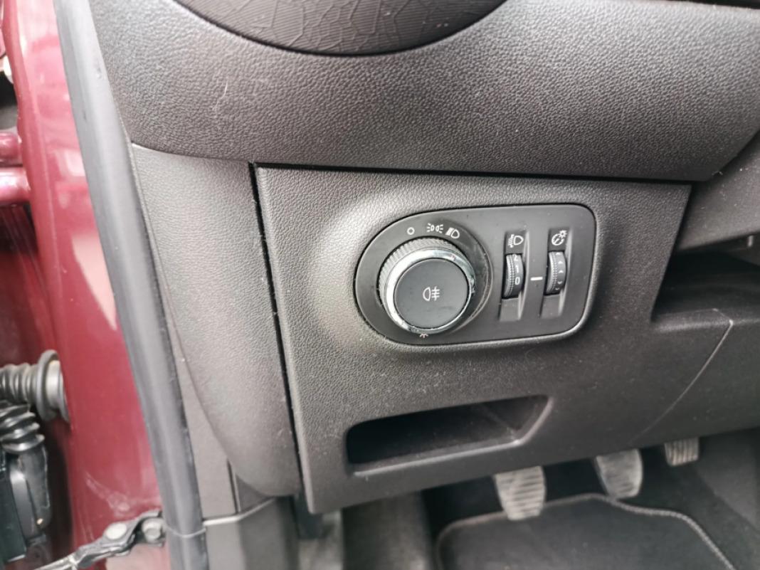 Opel Adam 1.0 XFT SLAM