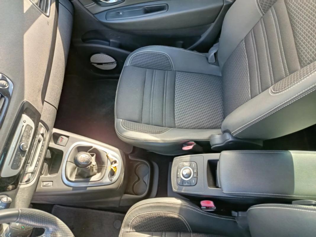 Renault Scénic BOSE Energy dCi 130 eco2