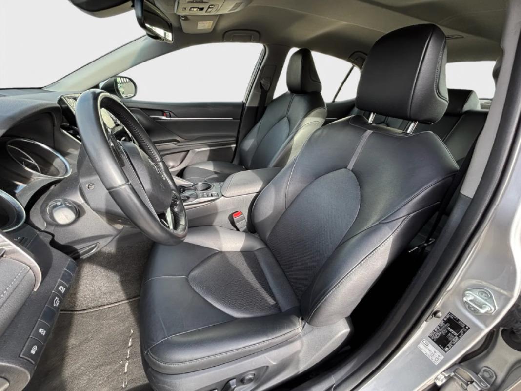 TOYOTA Camry 2.5 220H Advance