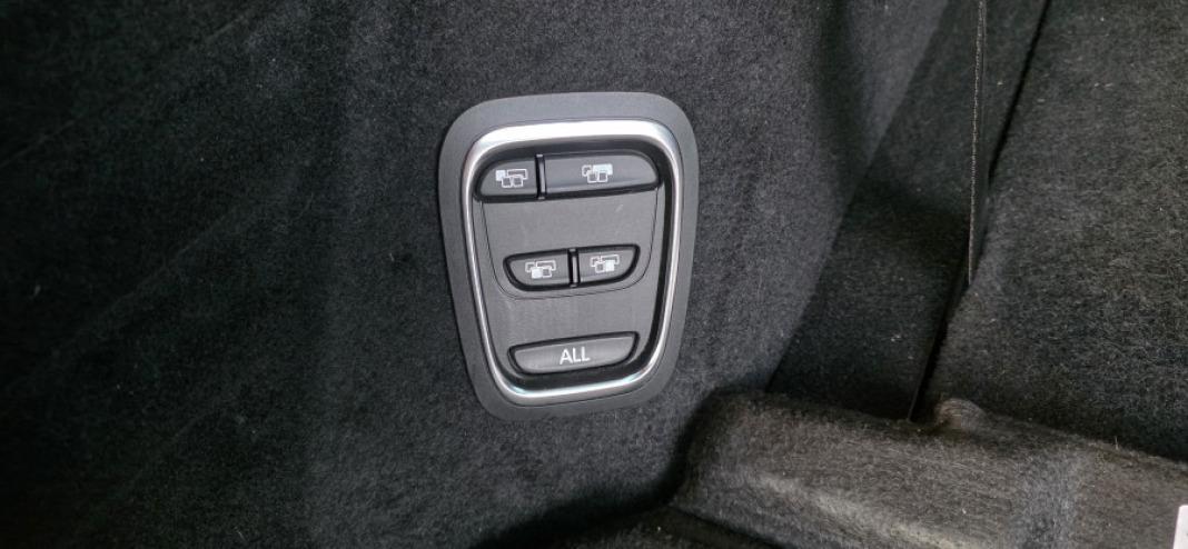 Renault Grand Scénic Black Edition TCe 103kW 140CV EDC MY211.6 TDI 85kW SS Style