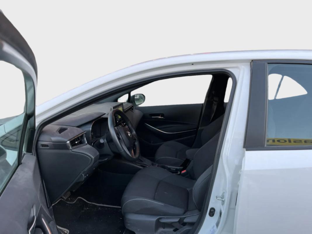 TOYOTA Corolla 1.8 125H ACTIVE ECVT