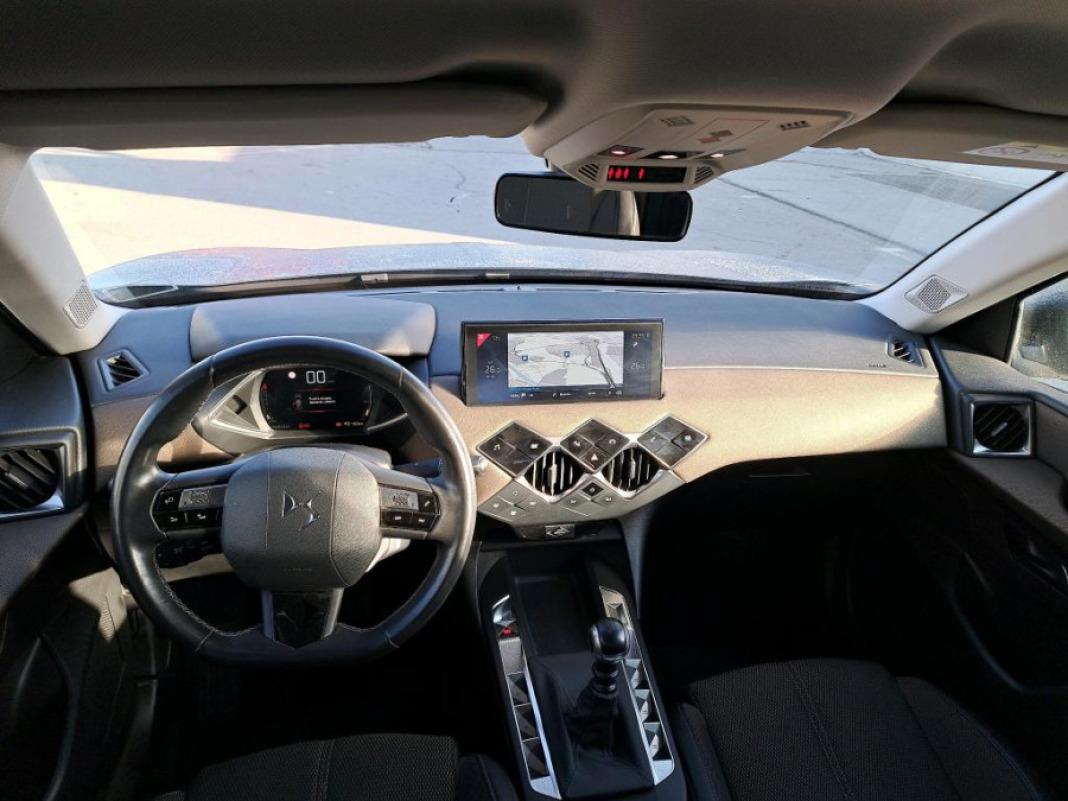 Ds Ds 3 Crossback PureTech 73 kW Manual SO CHIC