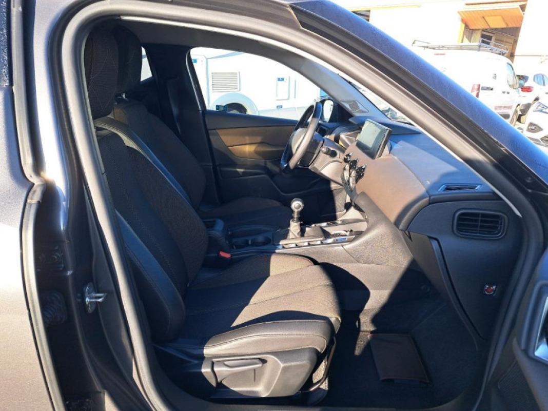 Ds Ds 3 Crossback PureTech 73 kW Manual SO CHIC