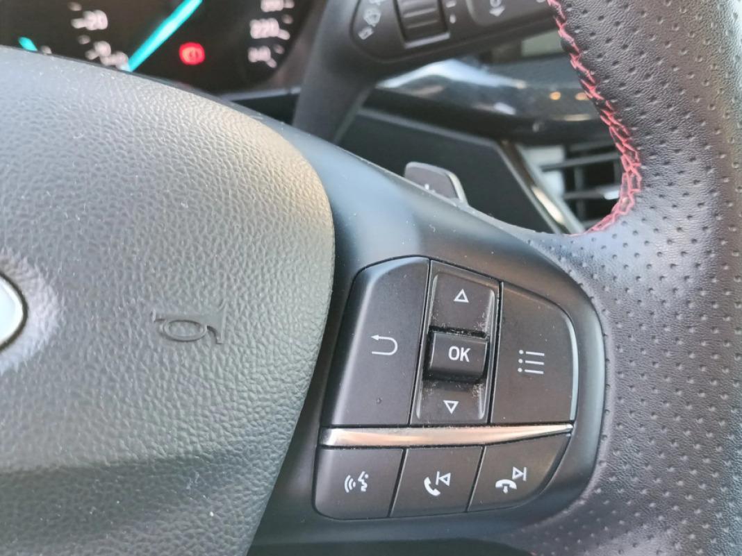 Ford Focus 1.0 Ecoboost MHEV 92kW STLine Auto