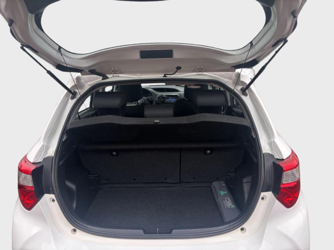 TOYOTA Yaris 1.5 100H Active Tech