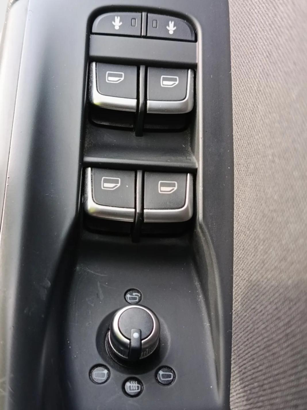 AUDI Q3 Sport edition 2.0 TDI 88kW 120CV