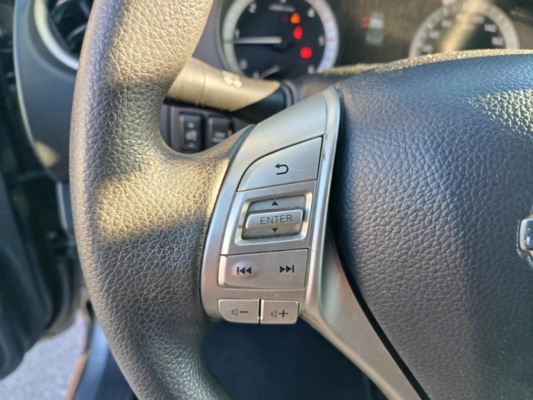 NISSAN Navara King Cab. 2.3dCi 120kW160CV Visia BDif