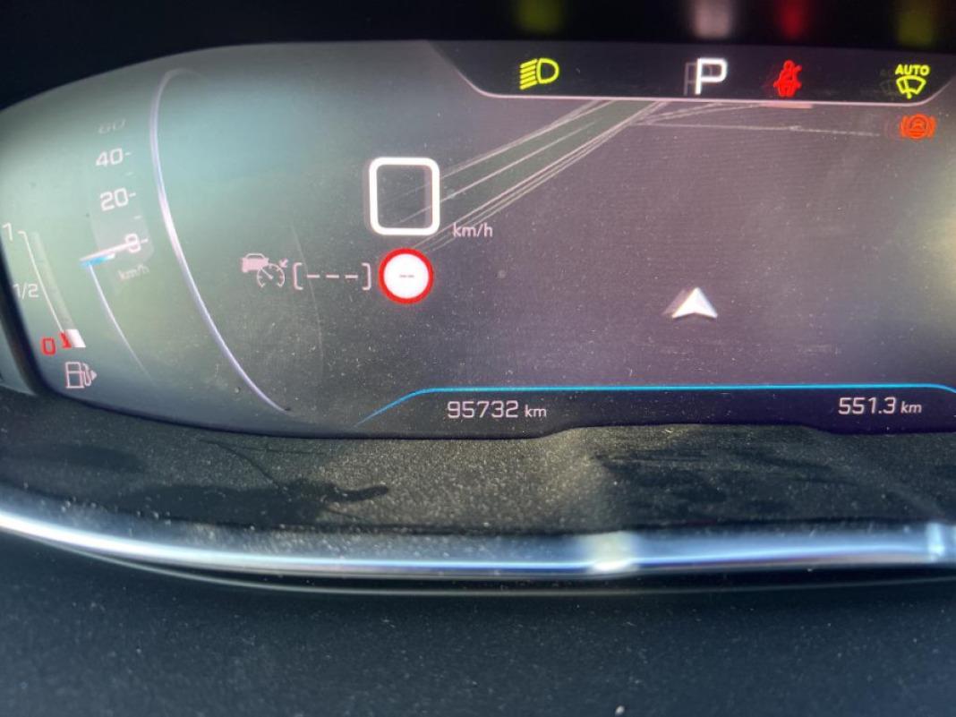 Peugeot 5008 1.5 BlueHDi 96kW SS Roadtrip EAT8