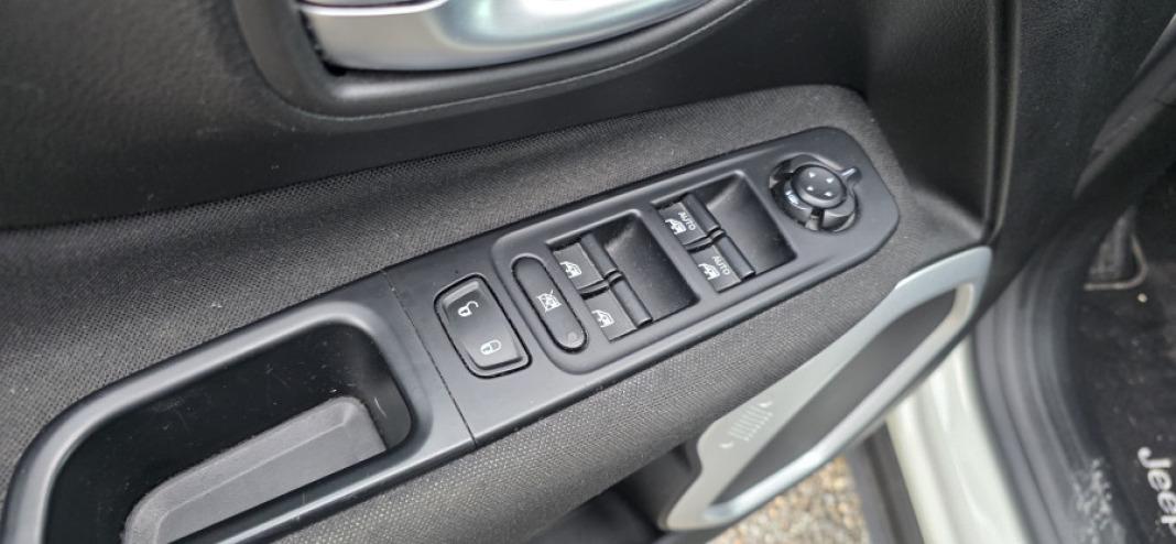 Jeep Renegade 1.6 Mjet Longitude 4x2 E6