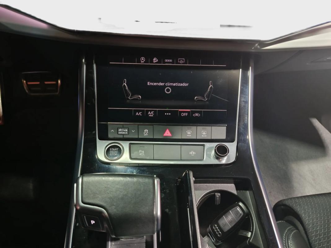 AUDI Q8 S line 45 TDI 170kW quattro tiptronic