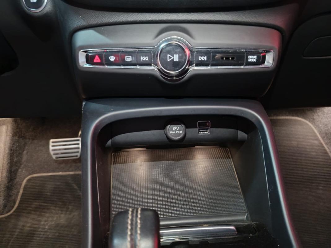 Volvo Xc40 1.5 T5 Twin Recharge RDesign Auto