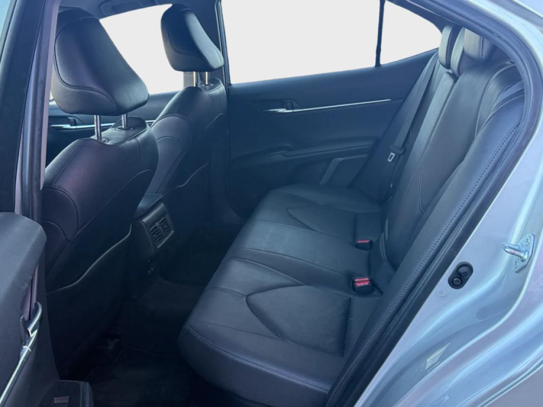 TOYOTA Camry 2.5 220H Advance