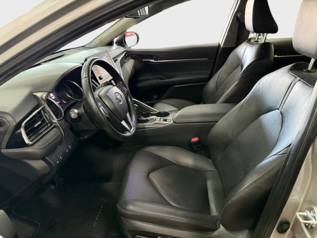 TOYOTA Camry 2.5 220H Advance