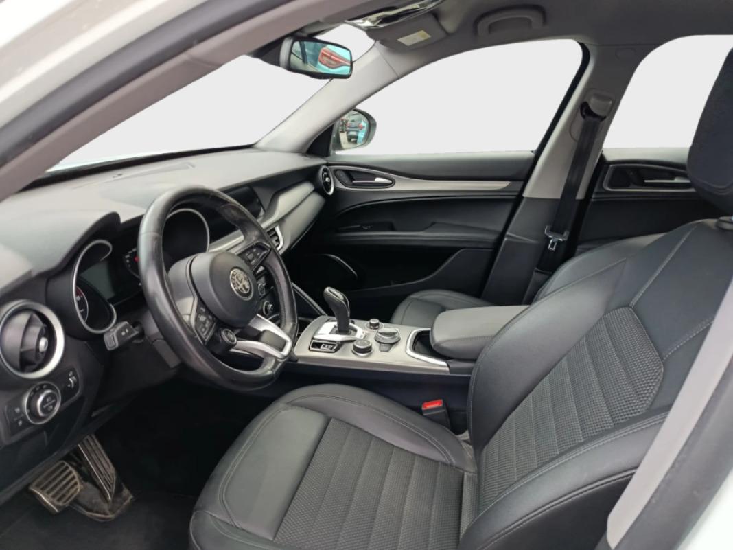 Alfa romeo Stelvio 2.2 Diesel 140kW 190CV Sprint RWD2.2 Diesel 140kW 190CV Spri