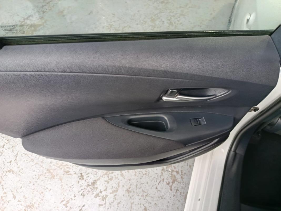 TOYOTA Corolla Sedán active tech 125CV