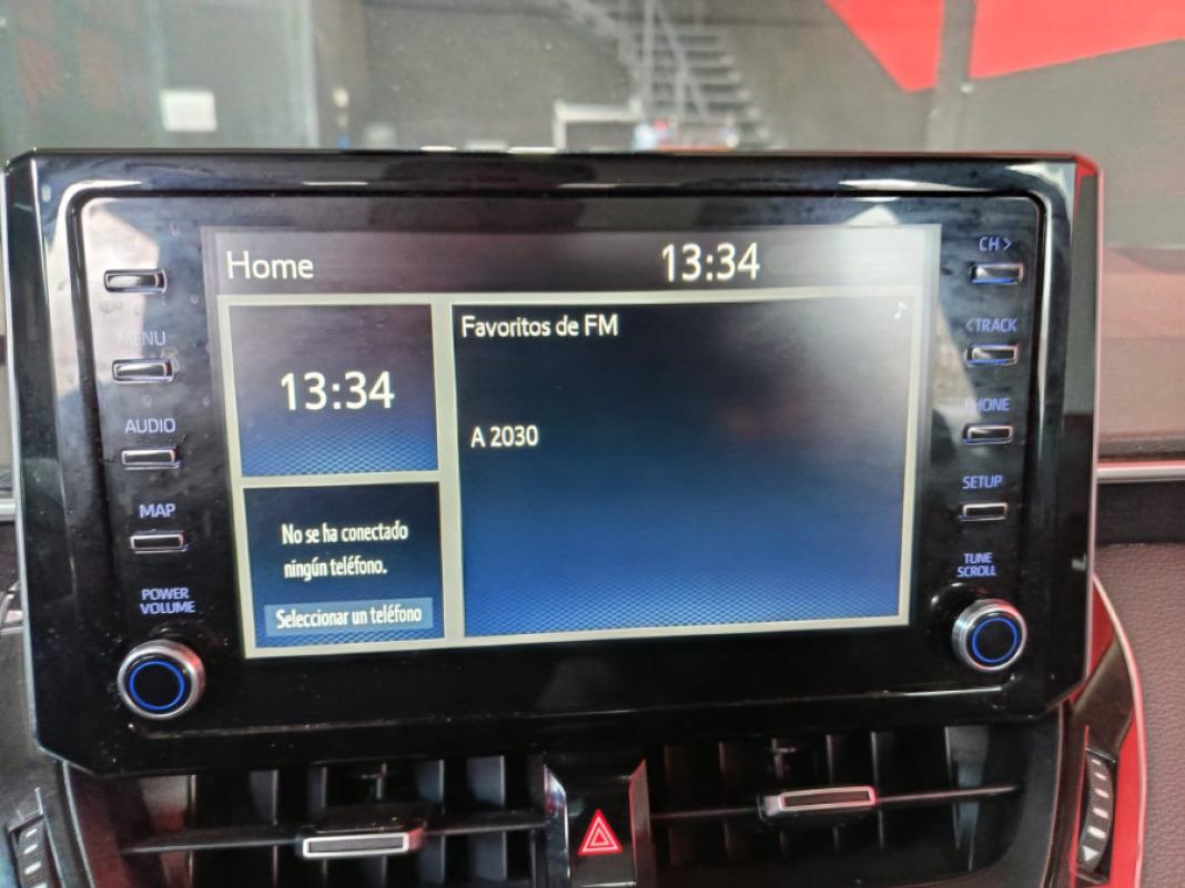 TOYOTA Corolla Sedán active tech 125CV