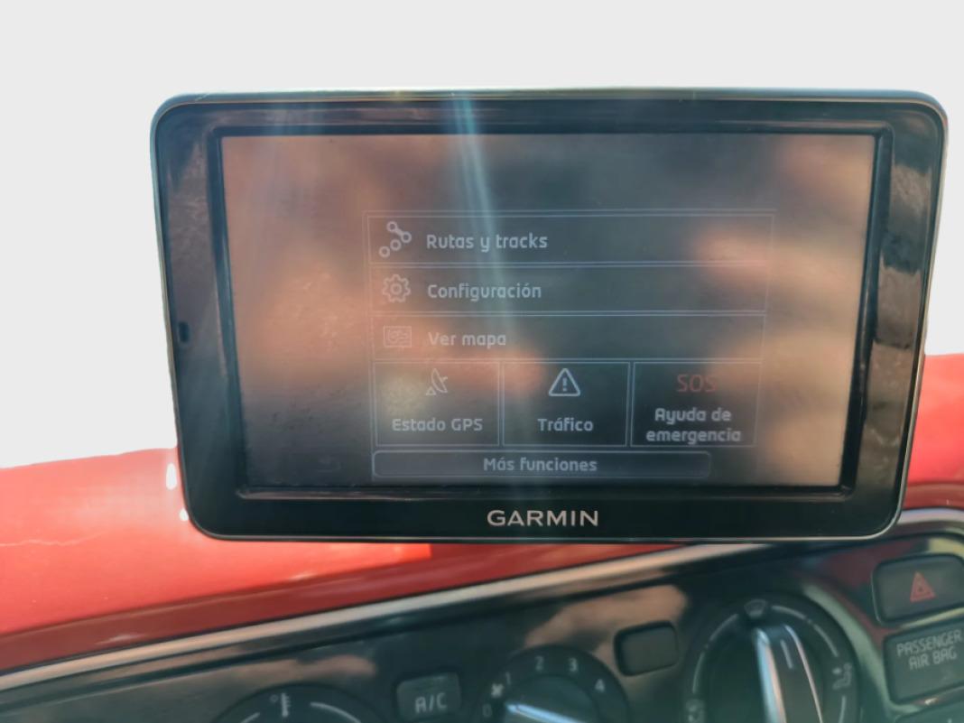 Volkswagen Up! 1.0 75cv High up