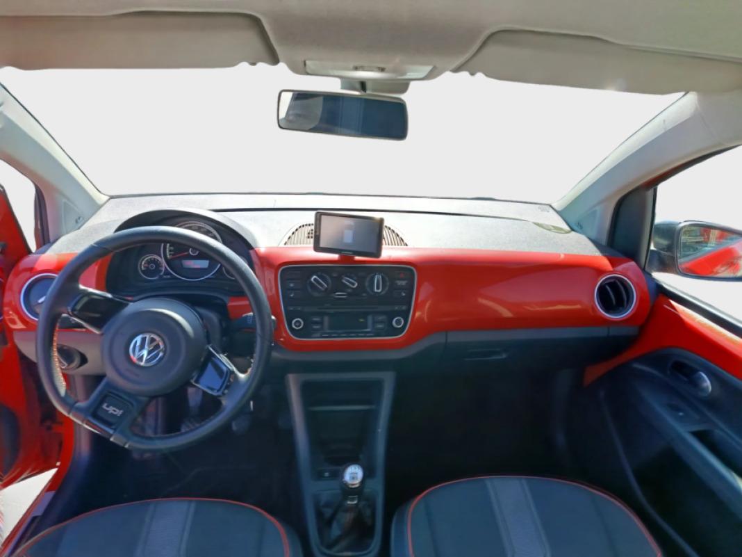 Volkswagen Up! 1.0 75cv High up