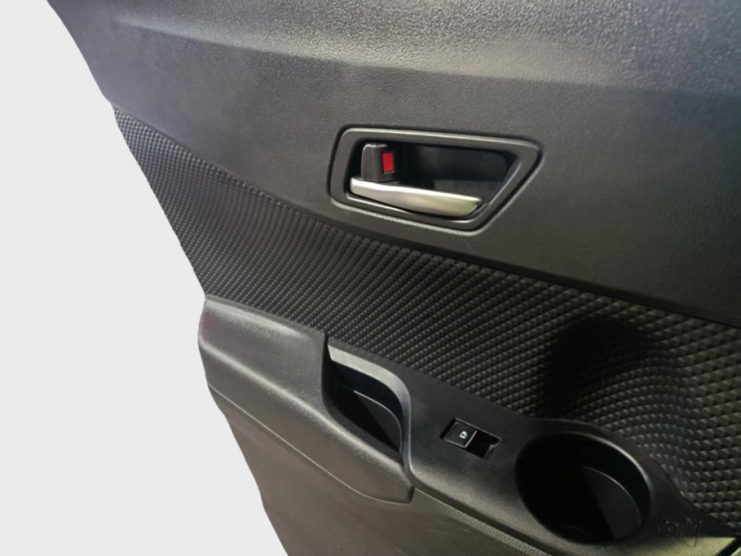 TOYOTA C-hr 1.8 125H Advance