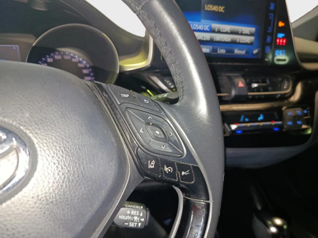 TOYOTA C-hr 1.8 125H Advance