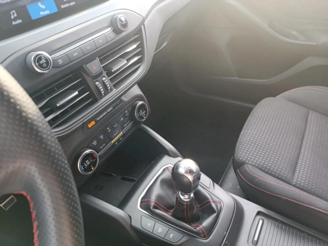 Ford Focus 1.0 Ecoboost MHEV 92kW STLine Style SIP